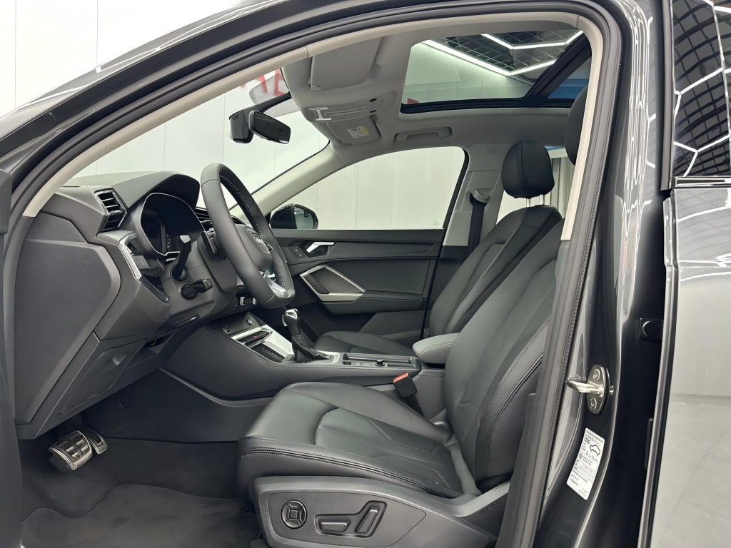 Audi Q3 2021 35 TFSI Enjoy Life Edition - Huishida Trading