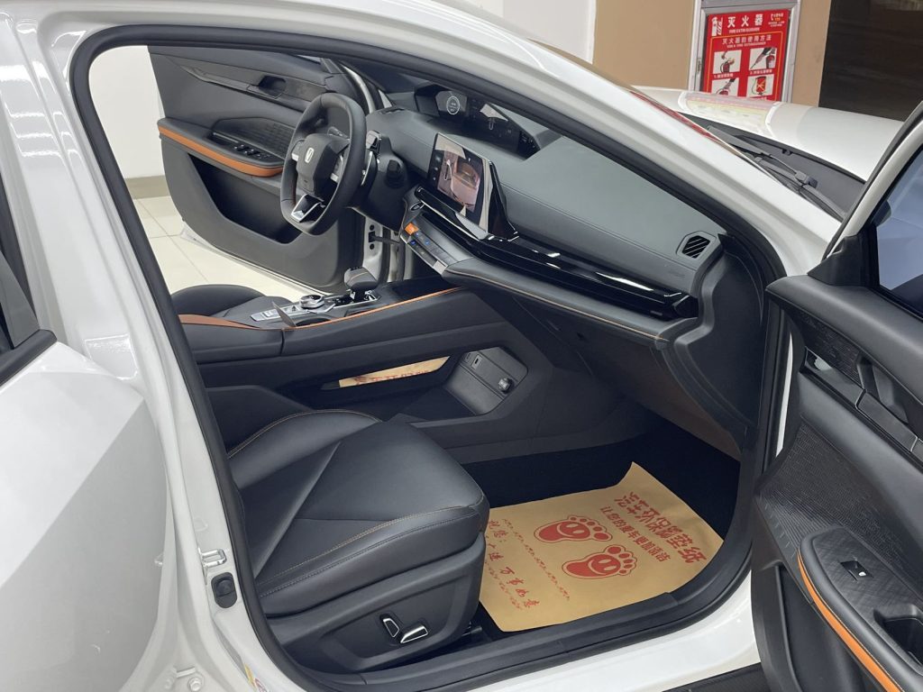 Changan UNI-V 2022 1.5T Premium Edition - Huishida Trading