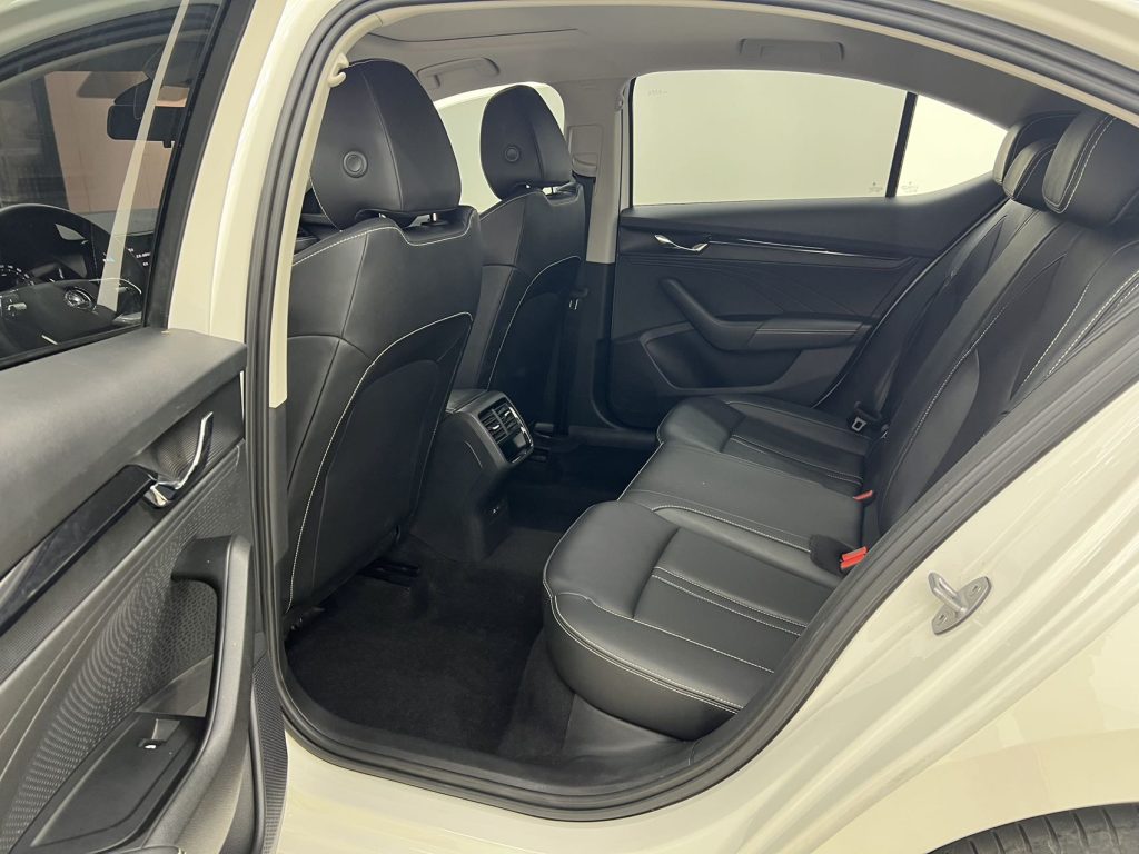 SKODA Octavia 2022 PRO TSI280 Premium Edition - Huishida Trading