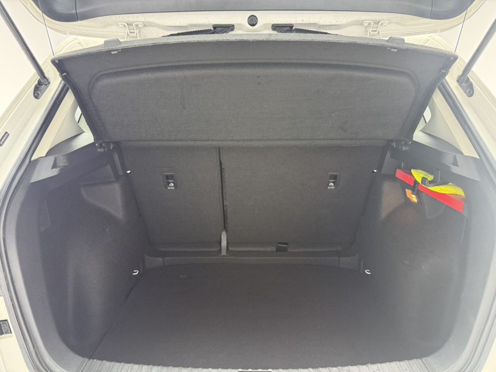 Volkswagen Tharu 2022 280TSI Two-Wheel Drive Luxury Edition - Huishida Trading