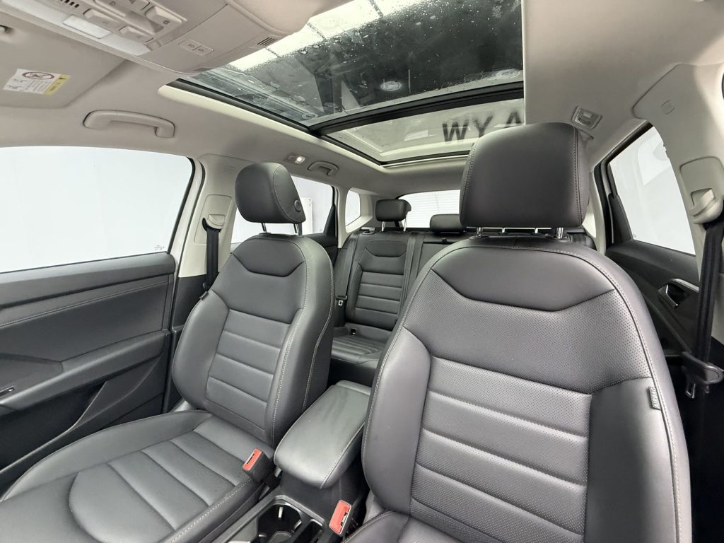 Volkswagen Tharu 2022 280TSI Two-Wheel Drive Luxury Edition - Huishida Trading