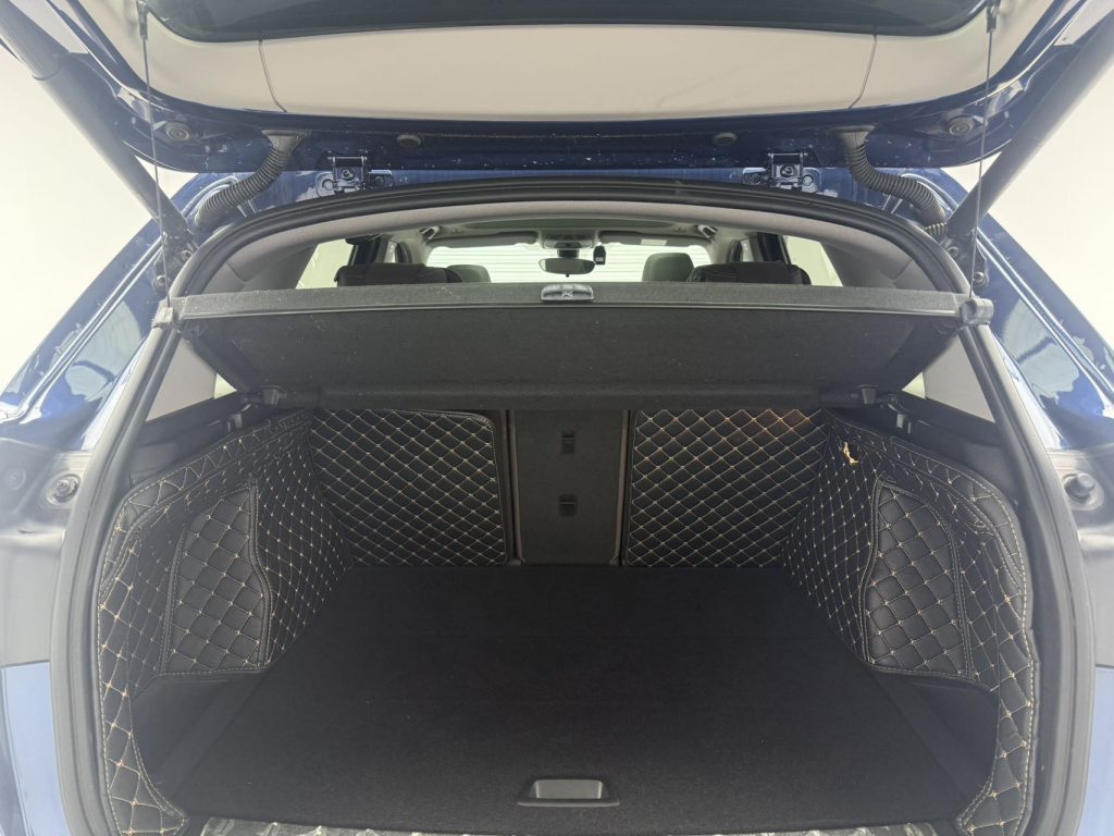 BMW X1 2022 sDrive20Li Fashion Edition - Huishida Trading