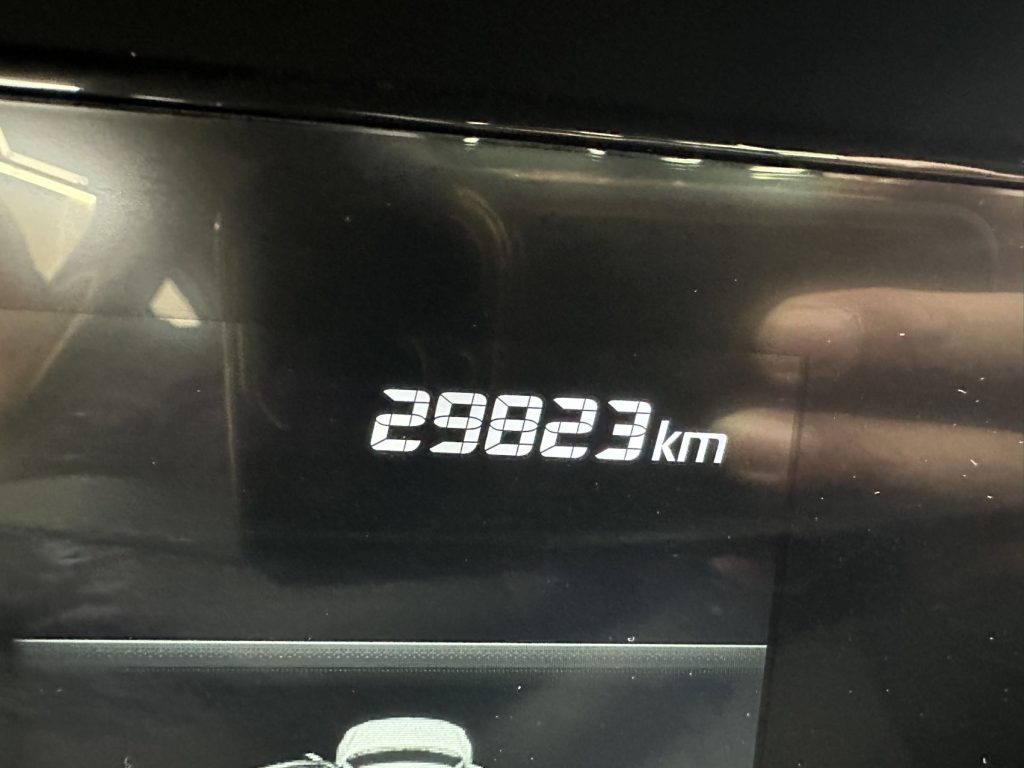 Hyundai Elantra 2022 1.5L CVT LUX Premium Edition - Huishida Trading