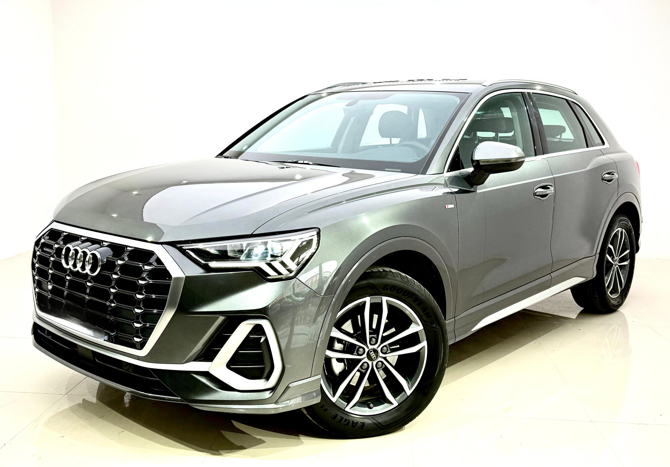 Audi Q3 2023 35 TFSI Progressive Dynamic (1.4T)