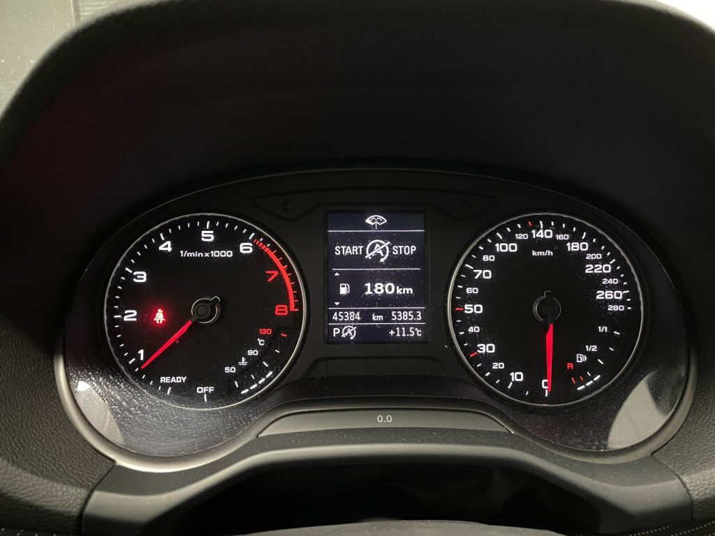 Audi Q2L 2021 35 TFSI Sportline - Huishida Trading