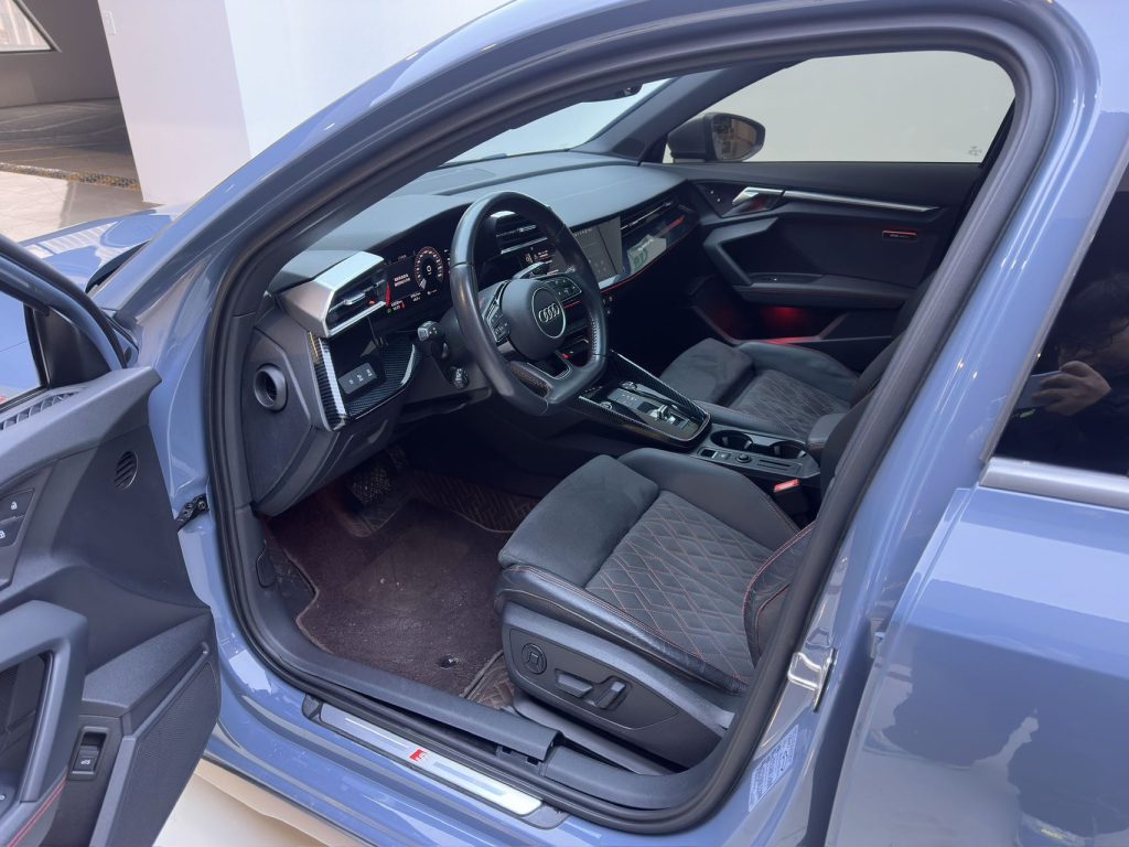 Audi A3 2022 Sportback 35 TFSI RS Package Racing Edition - Huishida Trading