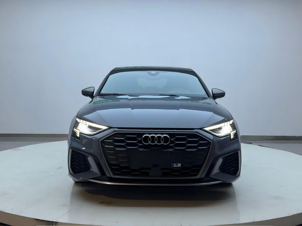 Audi A3 2022 Sportback 35 TFSI RS Package Racing Edition - Huishida Trading