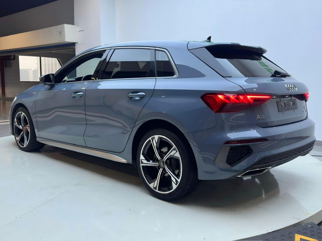 Audi A3 2022 Sportback 35 TFSI RS Package Racing Edition - Huishida Trading