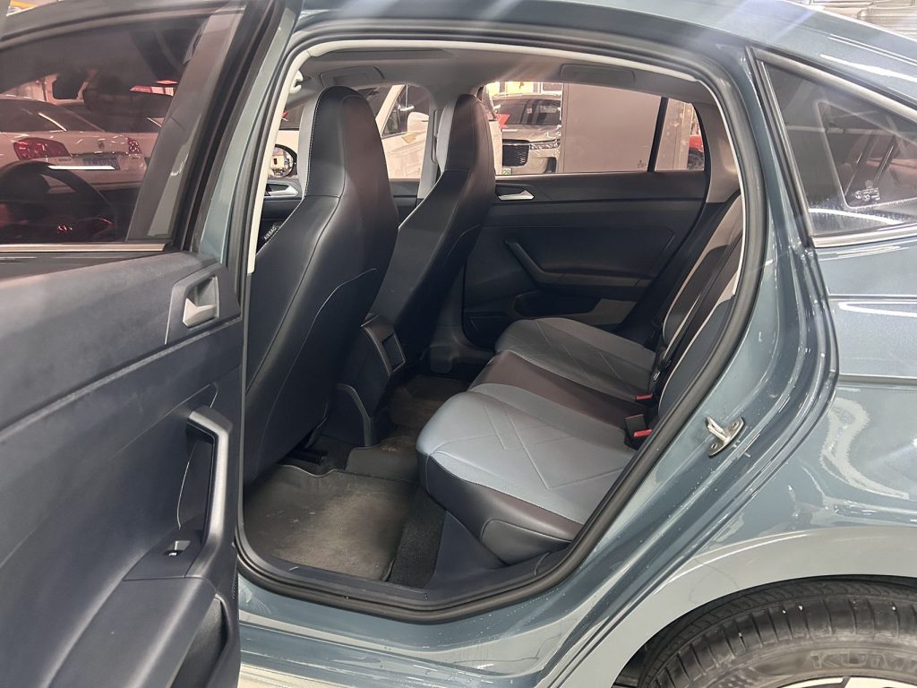 Volkswagen Lavida 2023 New Edge 1,5 л, автоматическая коробка передач, версия New Wish - Huishida Trading