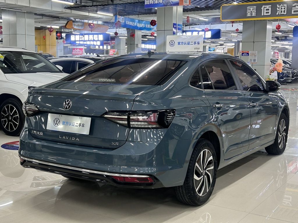 Volkswagen Lavida 2023 New Edge 1,5 л, автоматическая коробка передач, версия New Wish - Huishida Trading