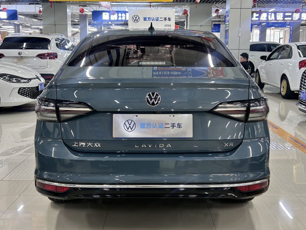 Volkswagen Lavida 2023 New Edge 1,5 л, автоматическая коробка передач, версия New Wish - Huishida Trading