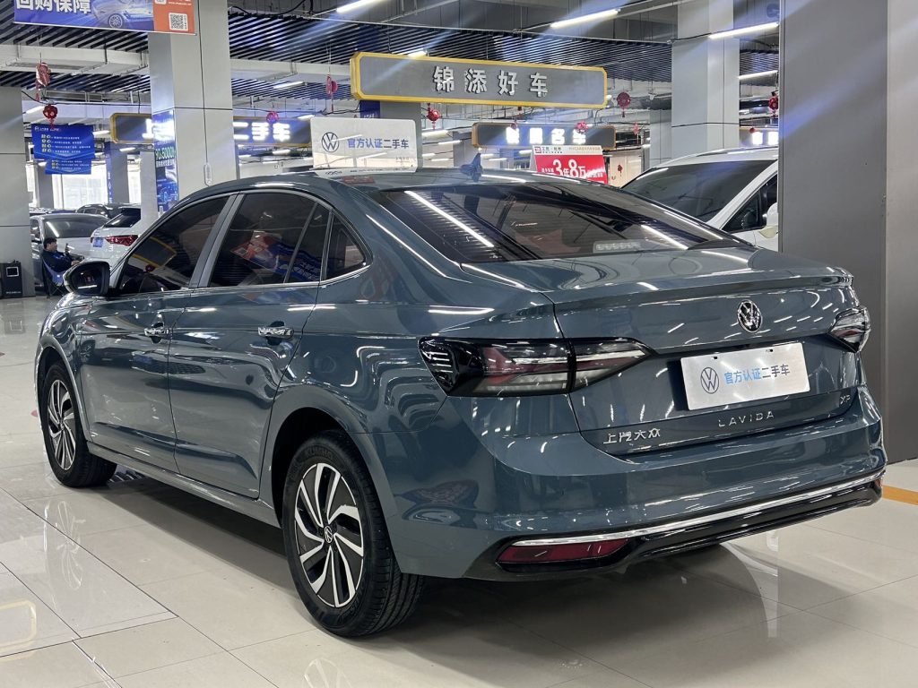 Volkswagen Lavida 2023 New Edge 1,5 л, автоматическая коробка передач, версия New Wish - Huishida Trading