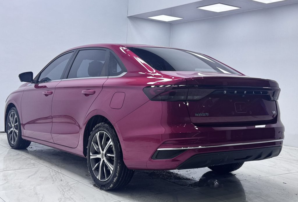 Geely Emgrand 2022 4-е поколение 1,5 л CXT Flagship - Huishida Trading