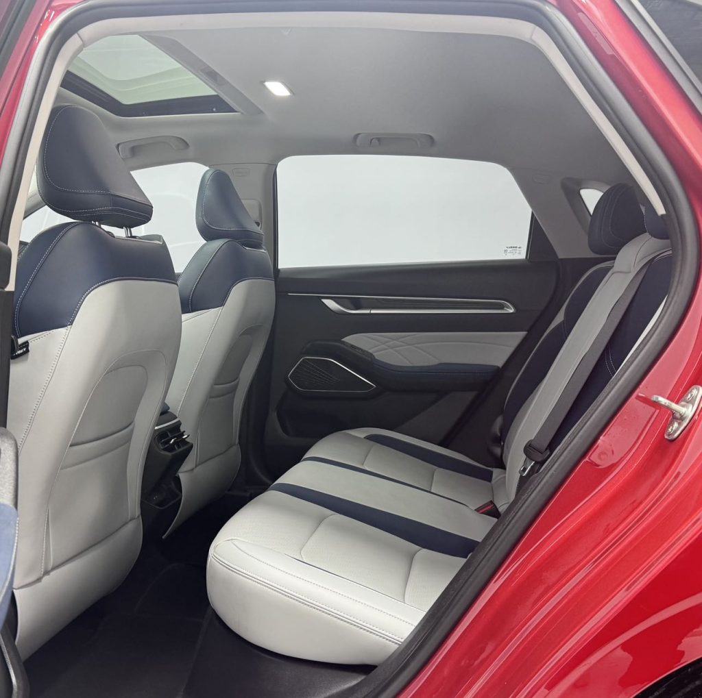 Geely Emgrand 2022 4-е поколение 1,5 л CXT Flagship - Huishida Trading