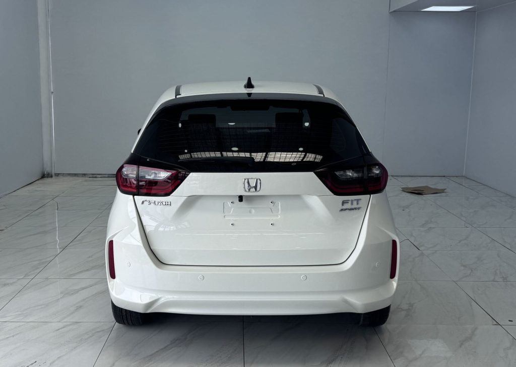 Honda Fit 2021 1.5L CVT Trend Pro Edition - Huishida Trading