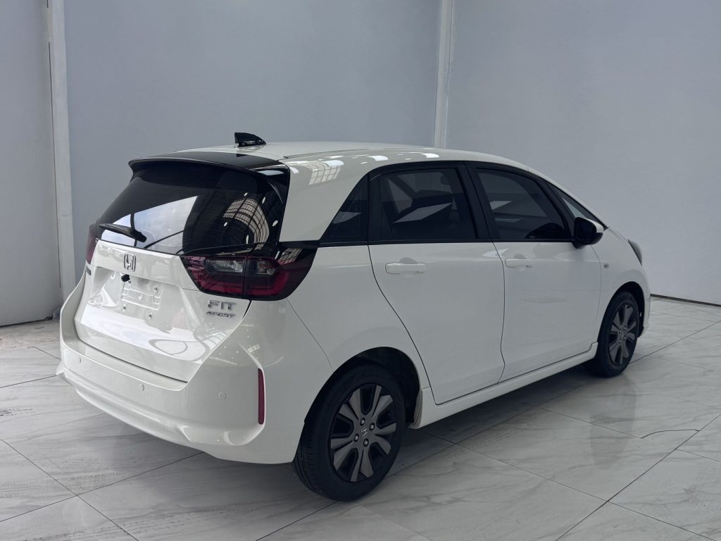Honda Fit 2021 1.5L CVT Trend Pro Edition - Huishida Trading
