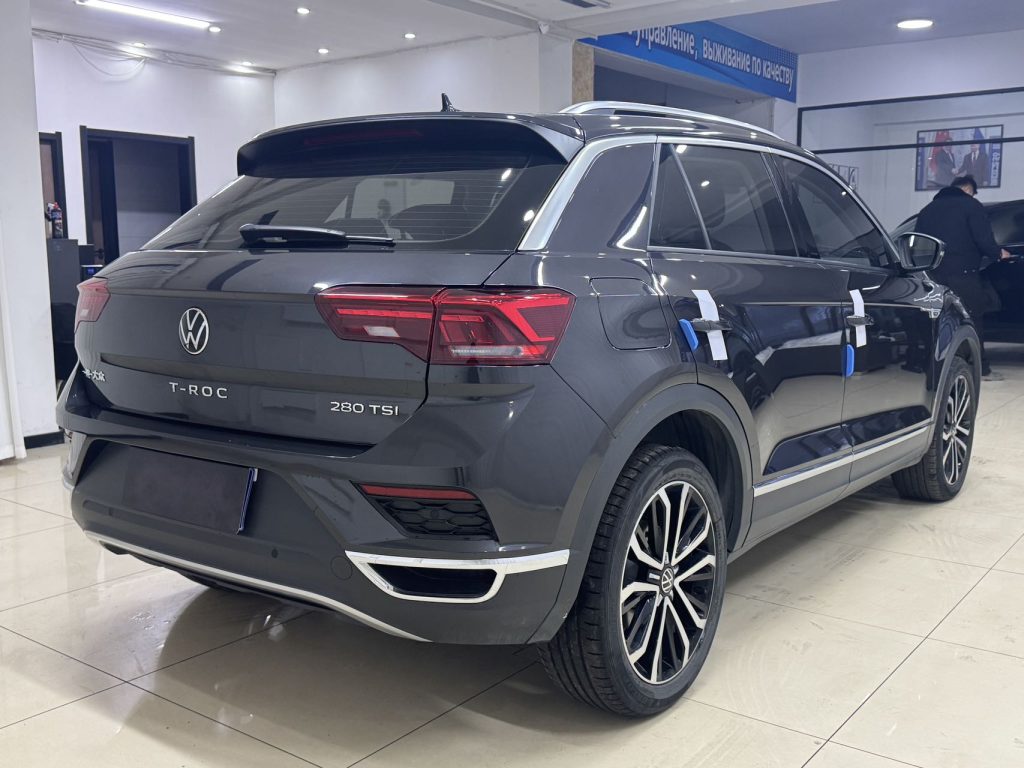 Volkswagen T-ROC 2022 280TSI DSG Передний привод Comfort PLUS - Huishida Trading
