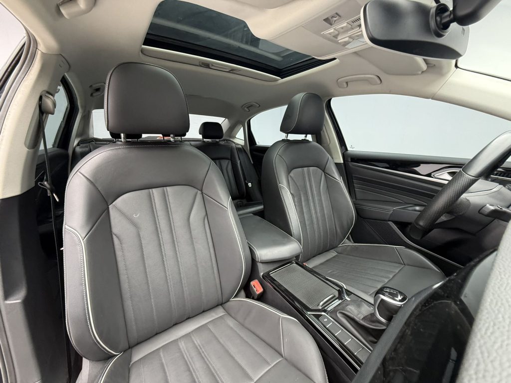 Volkswagen Passat 2022 280TSI Elite Edition - Huishida Trading