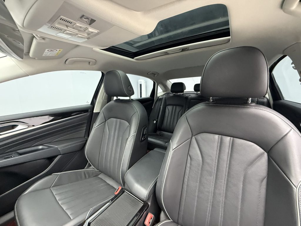 Volkswagen Passat 2022 280TSI Elite Edition - Huishida Trading