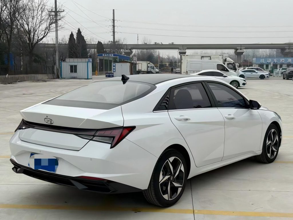 Hyundai Elantra 2022 года 1,5 л CVT GLX Elite Edition - Huishida Trading