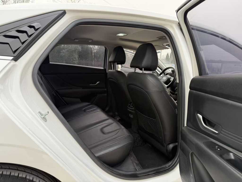 Hyundai Elantra 2022 года 1,5 л CVT GLX Elite Edition - Huishida Trading