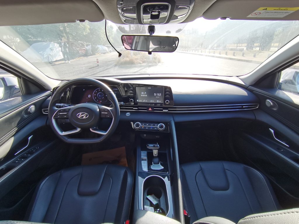 Hyundai Elantra 2022 1,5 л CVT GLX Elite Edition - Huishida Trading