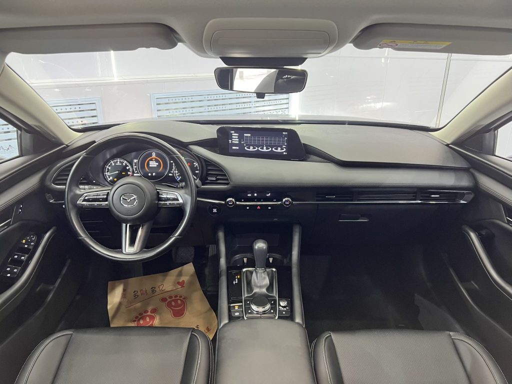 Mazda3 Axela 2022 2.0L Automatic Premium Edition - Huishida Trading