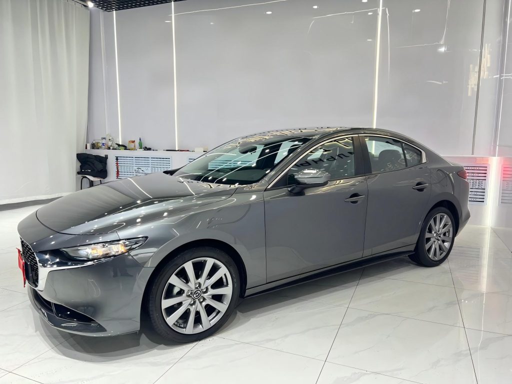 Mazda3 Axela 2022 2.0L Automatic Premium Edition - Huishida Trading