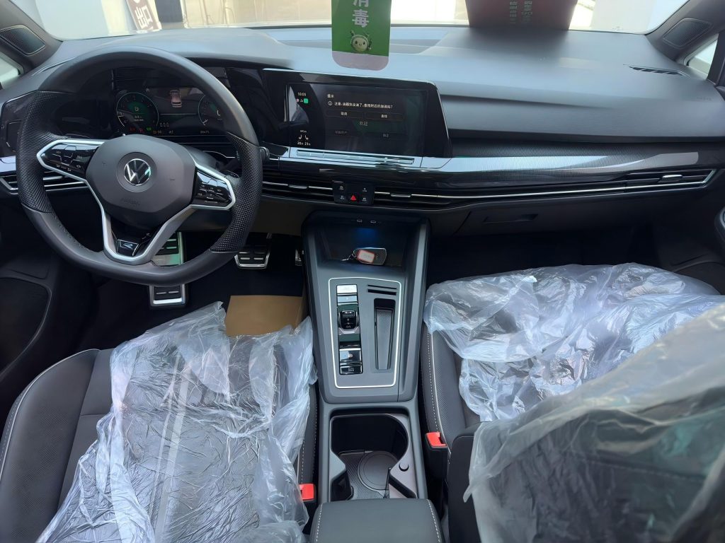 Volkswagen Golf 2023 года 280TSI DSG R-Line Lite - Huishida Trading