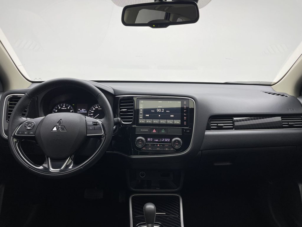 Mitsubishi Outlander 2021 2.0L 2WD Enjoy Edition 5-местный - Huishida Trading