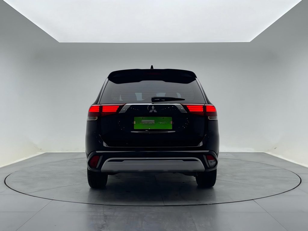 Mitsubishi Outlander 2021 2.0L 2WD Enjoy Edition 5-местный - Huishida Trading