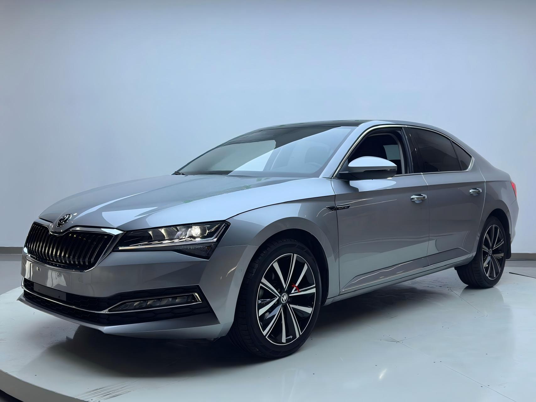 ŠKODA Superb 2022 года  TSI280 DSG Prestige Edition