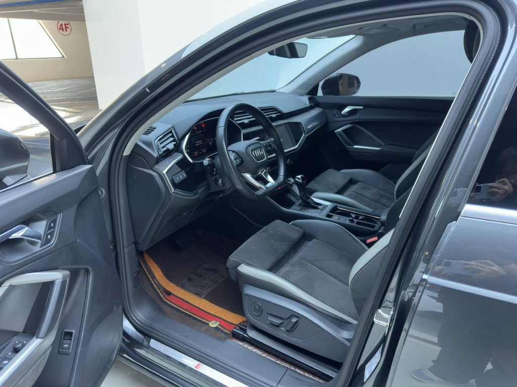 Audi Q3 2022 года 35 TFSI Sportline National VI - Huishida Trading