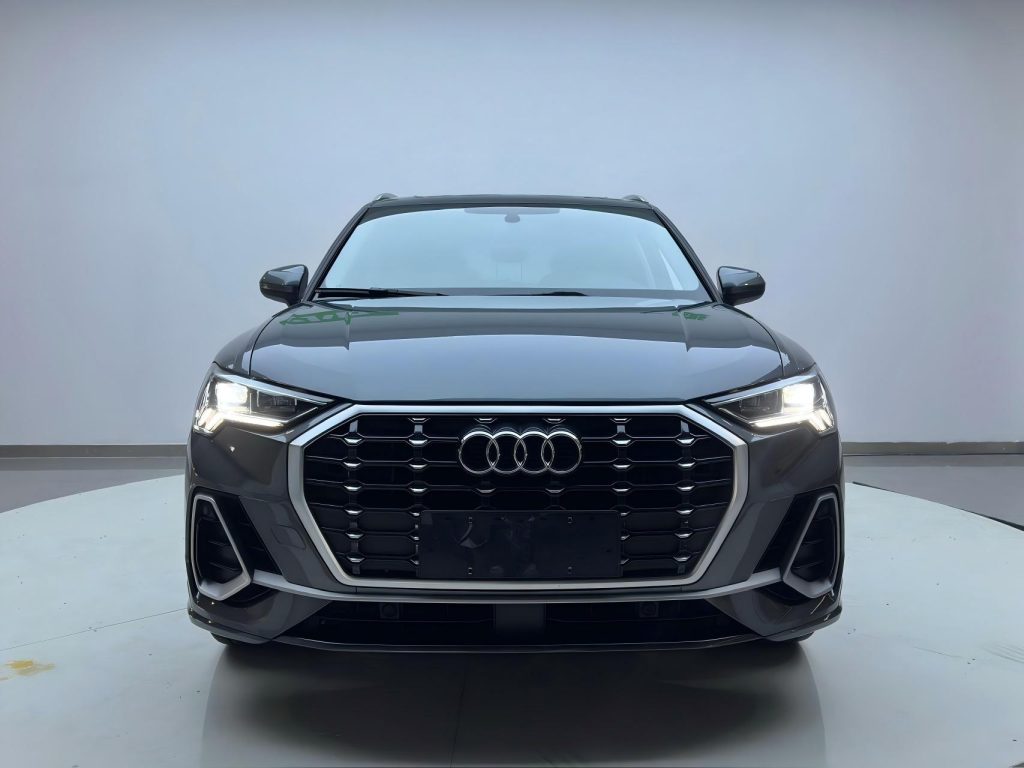 Audi Q3 2022 года 35 TFSI Sportline National VI - Huishida Trading