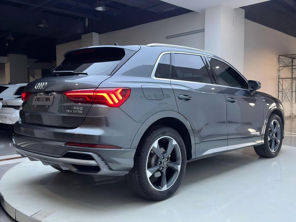 Audi Q3 2022 года 35 TFSI Sportline National VI - Huishida Trading
