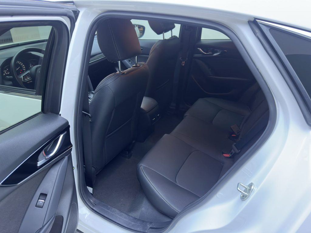 Mazda CX-4 2021 года 2,0 л Автоматическая коробка передач Передний привод Skyactiv-Explorer Edition - Huishida Trading