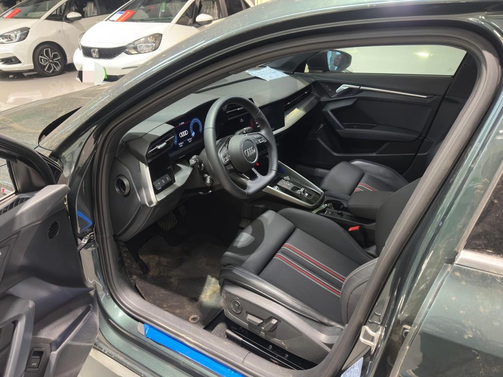 Audi A3 2022 A3L Limousine 35 TFSI Sportline - Huishida Trading