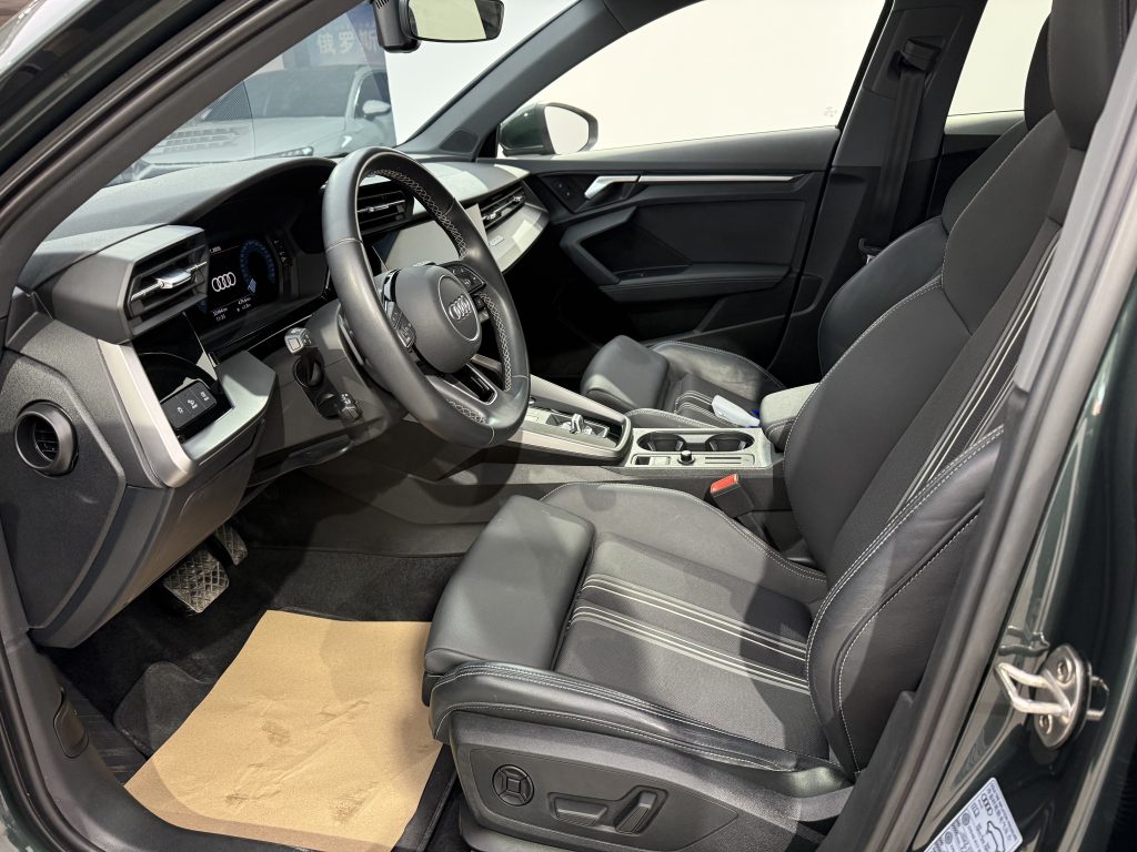 Audi A3 2022 Модель A3L Limousine 35 TFSI Sport - Huishida Trading