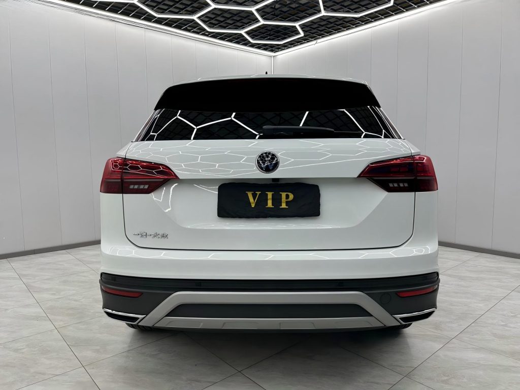 Volkswagen TAYRON 2022 года 280TSI Передний привод Luxury Smart Connect Edition - Huishida Trading