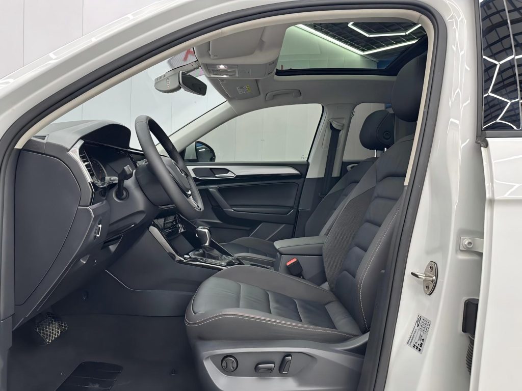 Volkswagen TAYRON 2022 года 280TSI Передний привод Luxury Smart Connect Edition - Huishida Trading