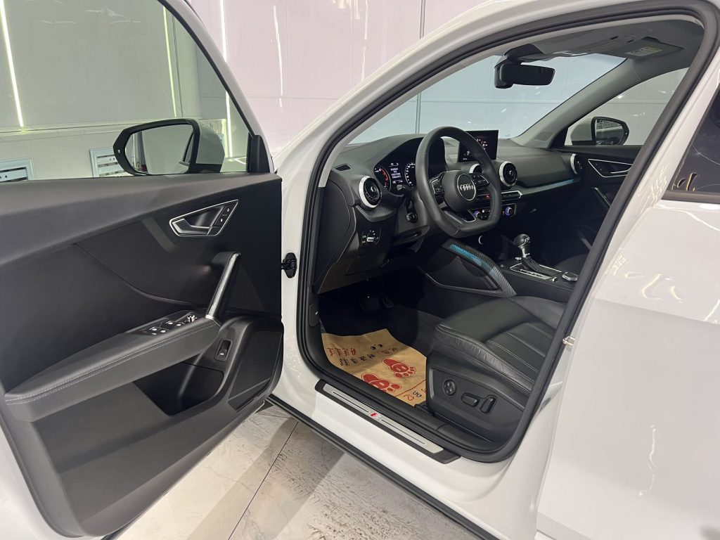 Audi Q2L 2022 Модель 35 TFSI Sporty Style National VI - Huishida Trading