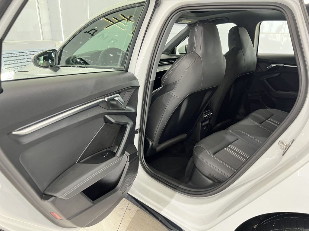 Audi A3 2021 Sportback 35 TFSI Sporty Style - Huishida Trading