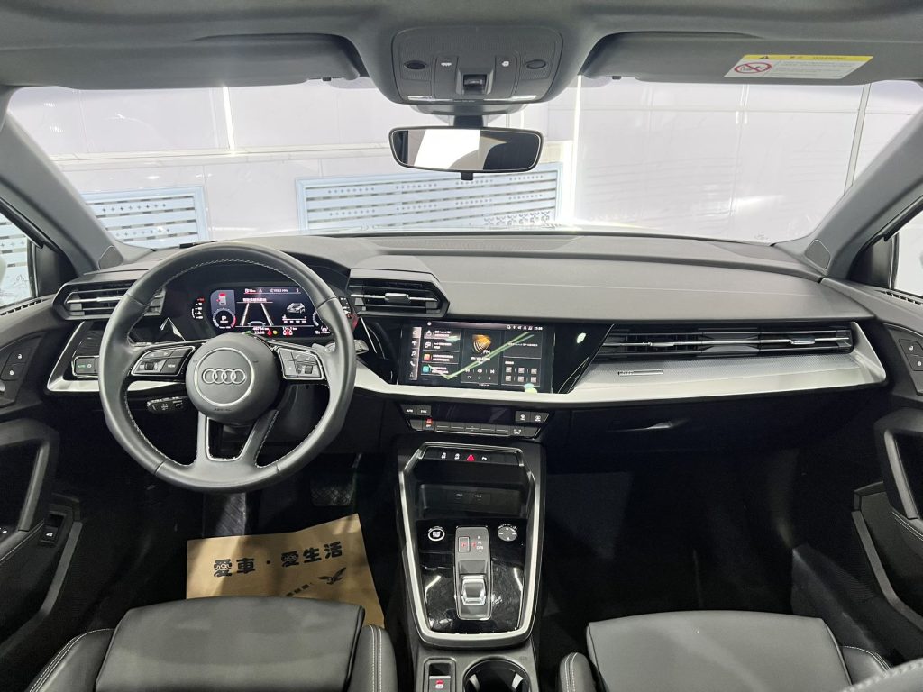 Audi A3 2021 Sportback 35 TFSI Sporty Style - Huishida Trading