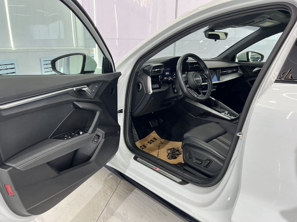 Audi A3 2021 Sportback 35 TFSI Sporty Style - Huishida Trading