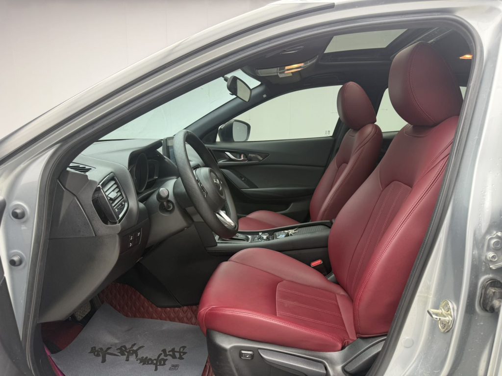 Mazda CX-4 2021 Модель 2.0L Автоматическая коробка передач 2WD Skyactiv Dynamic Edition - Huishida Trading