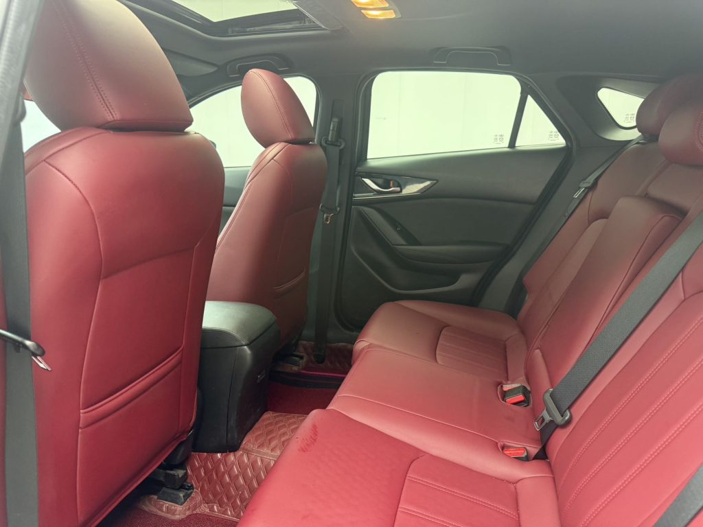 Mazda CX-4 2021 Модель 2.0L Автоматическая коробка передач 2WD Skyactiv Dynamic Edition - Huishida Trading