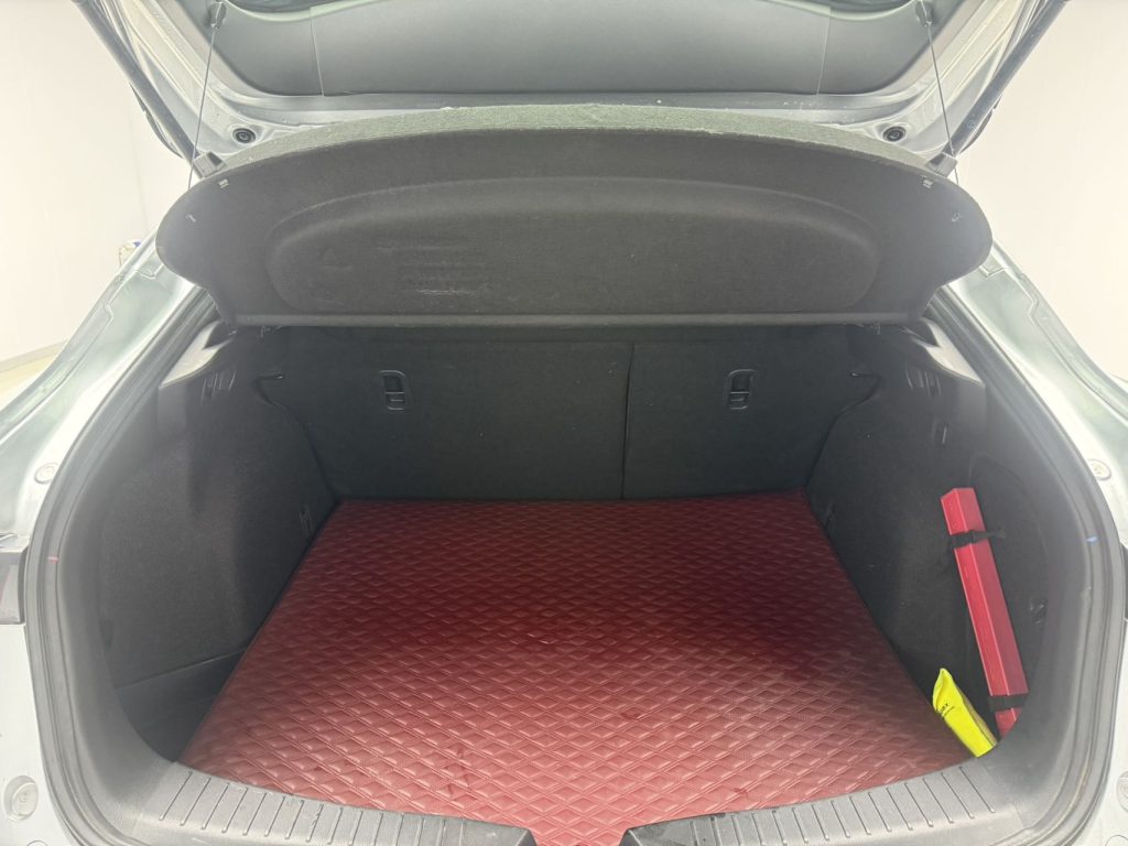 Mazda CX-4 2021 Модель 2.0L Автоматическая коробка передач 2WD Skyactiv Dynamic Edition - Huishida Trading