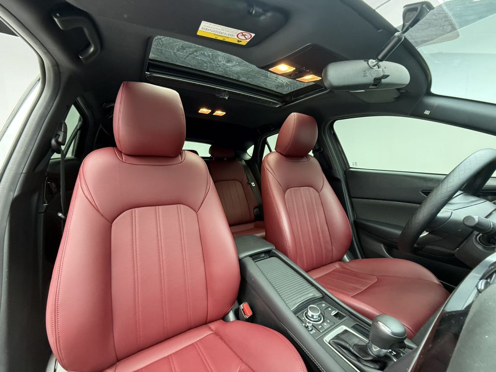 Mazda CX-4 2021 Модель 2.0L Автоматическая коробка передач 2WD Skyactiv Dynamic Edition - Huishida Trading