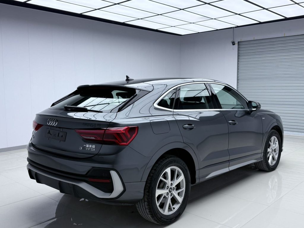 Audi Q3 Sportback 2023 35 TFSI Progressive 1.4T - Huishida Trading