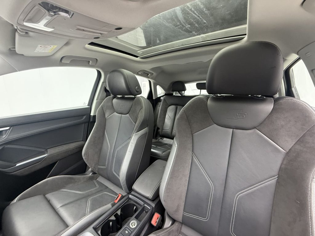 Audi Q3 Sportback 2023 35 TFSI Progressive 1.4T - Huishida Trading